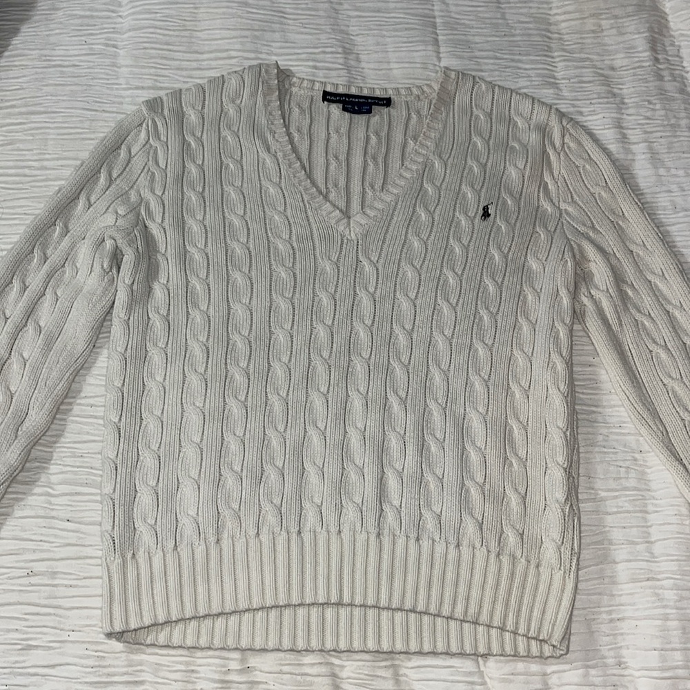 Cable-Knit Wool-Cashmere V-Neck Sweater 
Polo Ralph Lauren